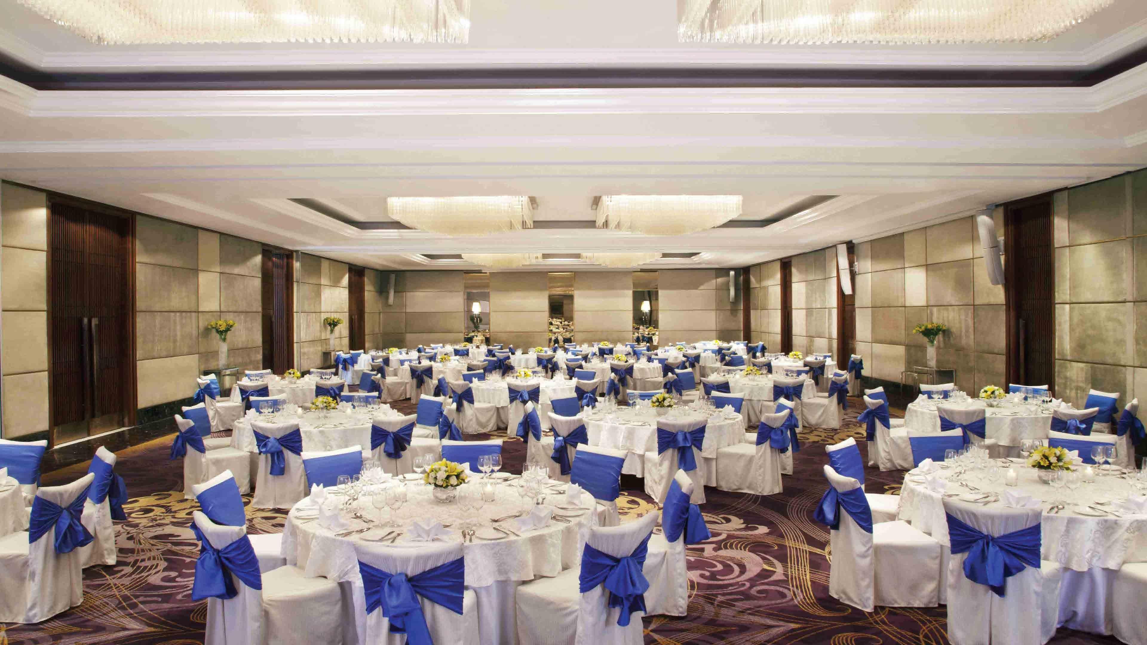 Holiday Inn New Delhi Mayur Vihar Noida By Ihg Exterior photo The ballroom